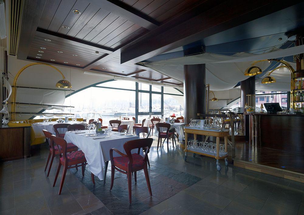 Nh Collection Genova Marina Hotel Restaurant photo